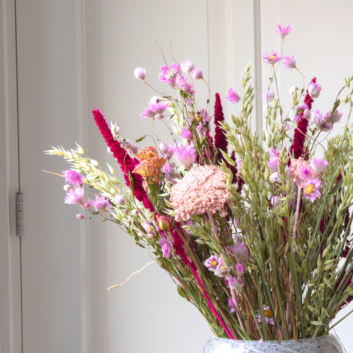 Dried Flowers Bukett 'Trendy Lucky Love' - Torkade Blommor - Höjd 55Cm